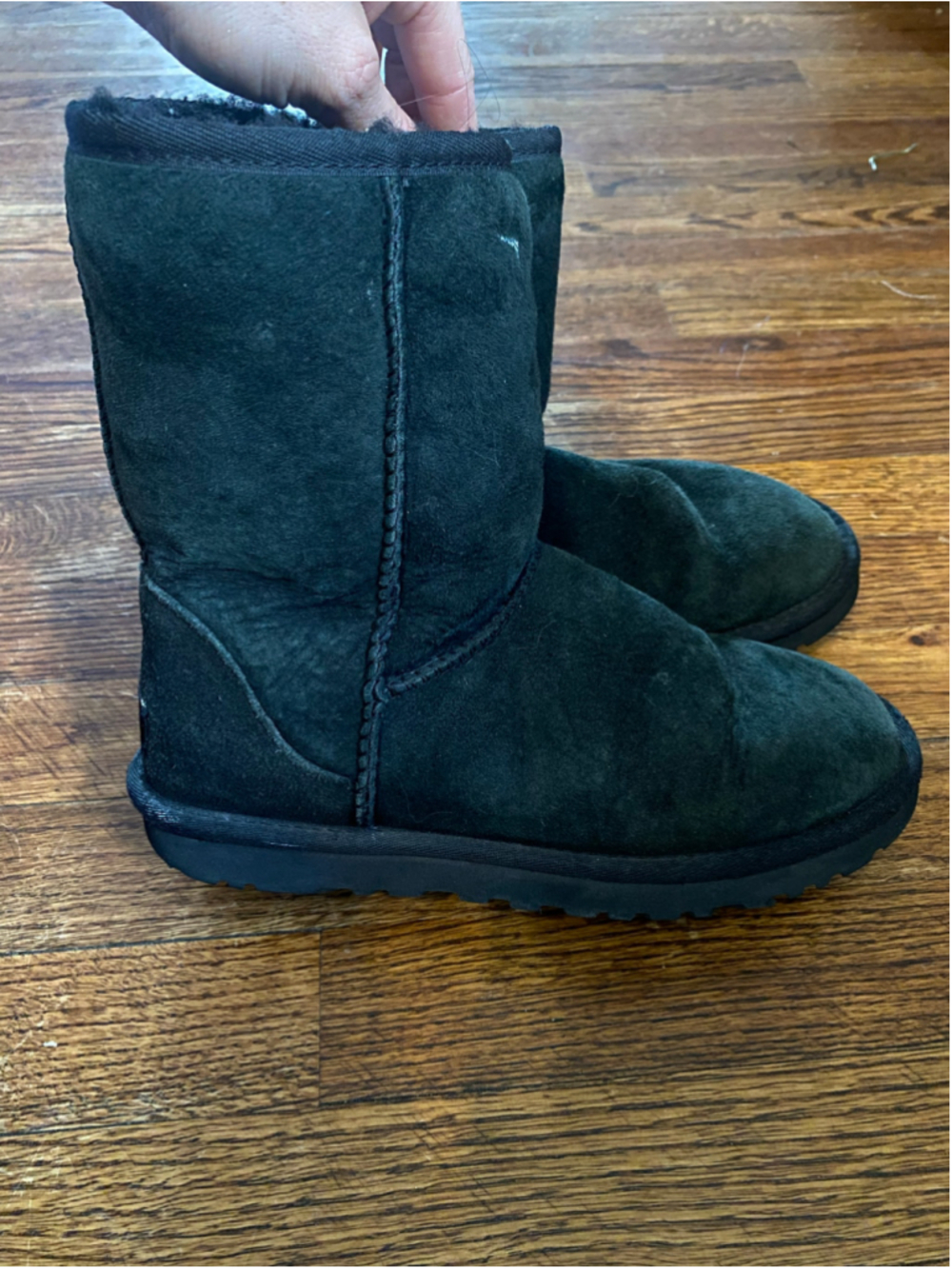 UGG Australia Boots Classic Short Black Suede Shearling Winter Cozy 2000s